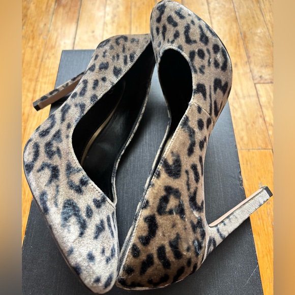 BCBGeneration Animal Print Stiletto Pump
Size 10B (medium width) - Picture 9 of 11